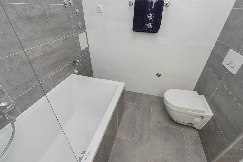 Apartment Royal ヴォディツェ エクステリア 写真